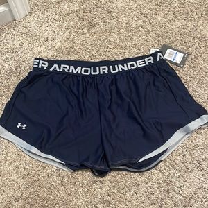 Under armor athletic shorts XL